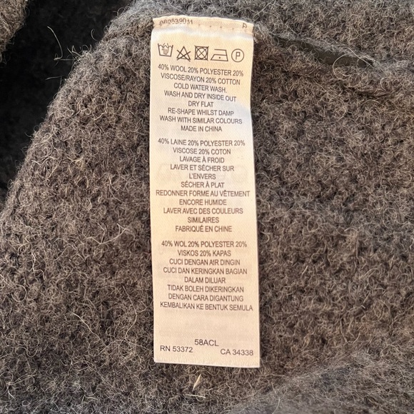 French Connection Men’s quarter zip wool sweater; size L - Picture 4 of 4